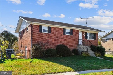8909 Robin Place, Laurel, MD 20708 - photo 2