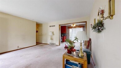 810 S South Summit Cir, Blue Springs, MO 64015 - photo 6