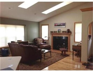 79 Meditation Ln unit 79, Lancaster, MA 01523 - photo 3