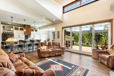 233 N Penstemon Ln-027