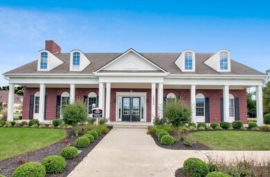 12516 Clover Ct, Fishers, IN 46037 - photo 3