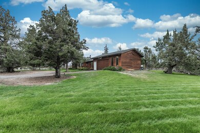 22938 Yucca Ct, Bend, OR 97701 - photo 2