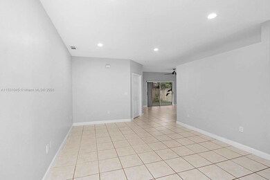 4748 NW 111th Ct, Doral, FL 33178 - photo 4