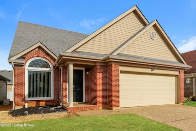 003-photo-front-view-14943184