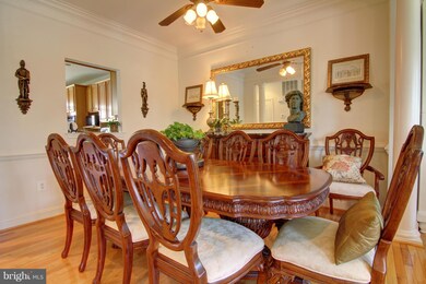 25806 Commons Square, Chantilly, VA 20152 - photo 6