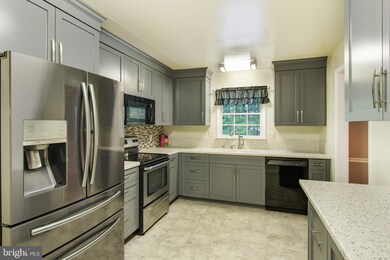 624 Clifton Dr, Bear, DE 19701 - photo 3