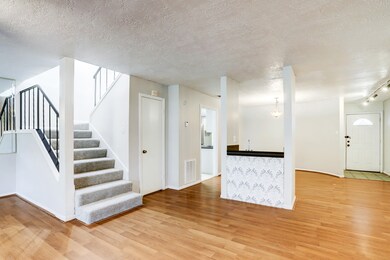 5906 Arncliffe Dr, Houston, TX 77088 - photo 5