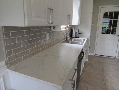 106 Meadow View Dr, Warner Robins, GA 31088 - photo 5