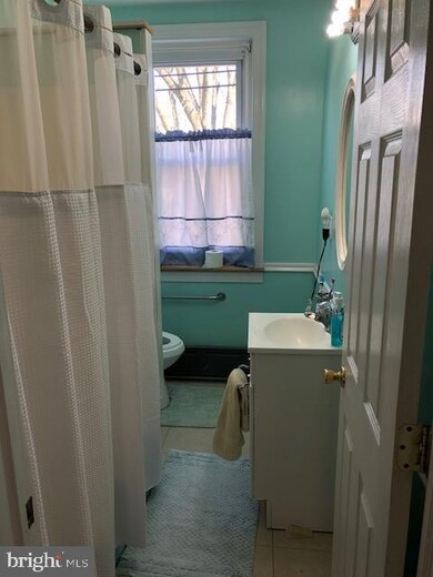 113 Jackson Ave, Darby, PA 19023 - photo 6