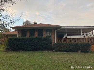 3105 Clear Creek Dr, Texarkana, TX 75503 - photo 2