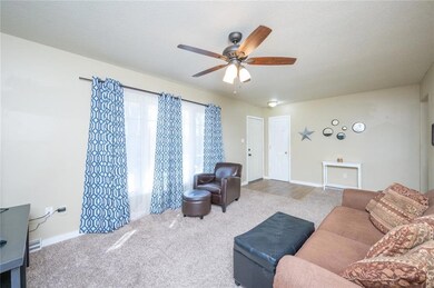 4430 SE 7th St, Des Moines, IA 50315 - photo 3