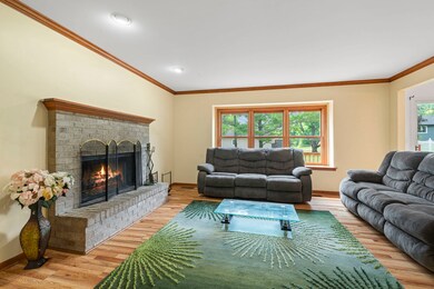 630 Maple Ct unit 2, Elburn, IL 60119 - photo 3