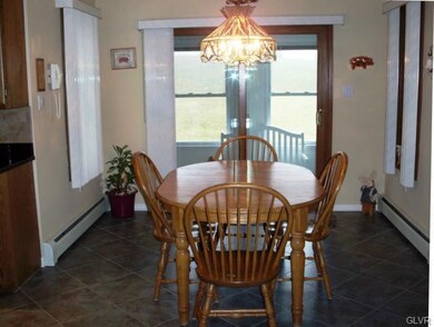 4966 Abbey Rd, Coplay, PA 18037 - photo 5