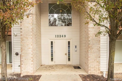 12249 S Crystal Waters Dr unit 6, Holland, MI 49424 - photo 3