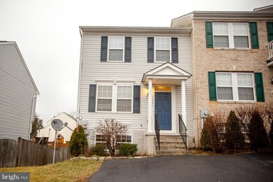 201 Hupps Hill Ct, Strasburg, VA 22657 - photo 2