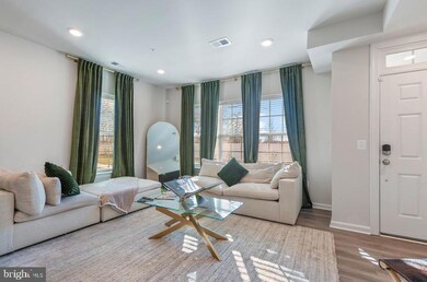 5532 Lanteen St, Seabrook, MD 20706 - photo 4