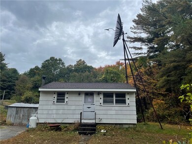 146 Long Entry Rd, Chepachet, RI 02814 - photo 2