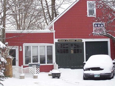 11 Chestnut St, Claremont, NH 03743 - photo 3