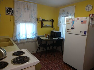 95 River St, Castleton, VT 05735 - photo 7