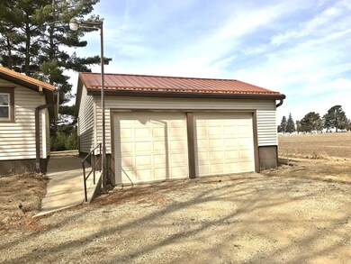 417 W Maple St, Malden, IL 61337 - photo 4