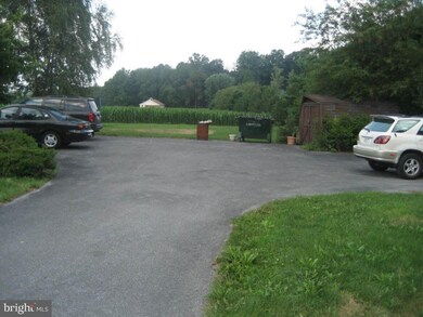 230 Loop Rd, Quarryville, PA 17566 - photo 6