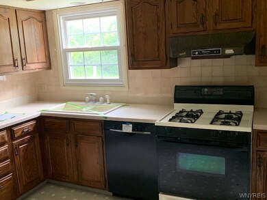 861 Fairmont Ave, North Tonawanda, NY 14120 - photo 6