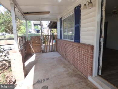 105 Kirby St, Manassas Park, VA 20111 - photo 6