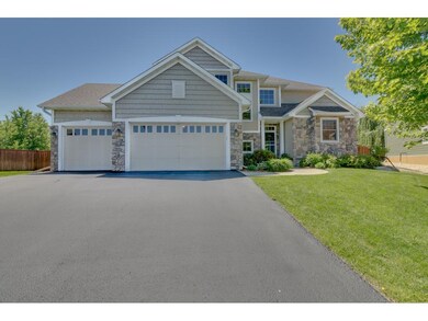 Executive 2 story, 7 beds, 5 baths, fully fenced l