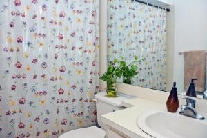 8120 NW 100th Terrace Tamarac-large-023-