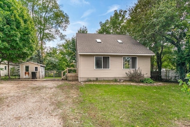 118 Mariette St, Plainwell, MI 49080 - photo 4