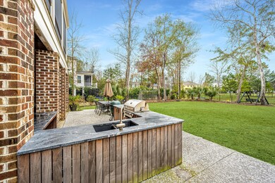 Outdoor Kitchen