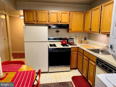 18617 Walkers Choice Rd unit 18617, Montgomery Village, MD 20886 - photo 5