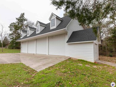 2600 E Loop 281, Longview, OK 74728 - photo 5