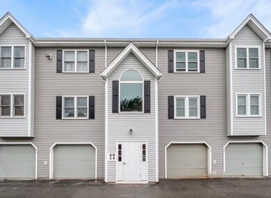 64 Tennis Plaza Rd unit 13, Dracut, MA 01826 - photo 2