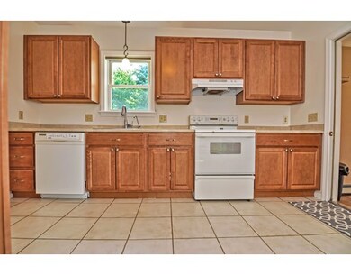 421 Lincoln St, Franklin, MA 02038 - photo 6