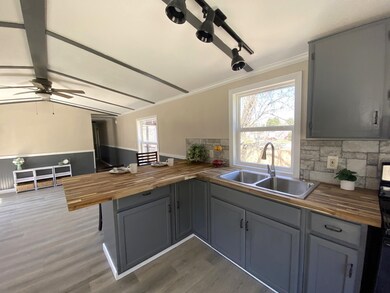 596 S Barre Rd unit 22, Barre, VT 05641 - photo 7