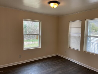 309 Country Club Rd, Jacksonville, NC 28546 - photo 6