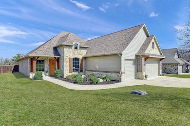 129 Comanche Dr, Gainesville, TX 76240 - photo 2