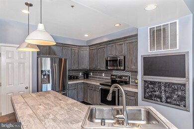 10363 Bridle Ct, Hagerstown, MD 21740 - photo 7