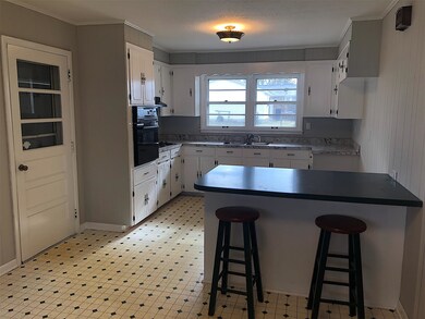 1304 Birch St, Shelbyville, TN 37160 - photo 3