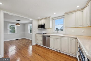 1512 Stirling St, Coatesville, PA 19320 - photo 7