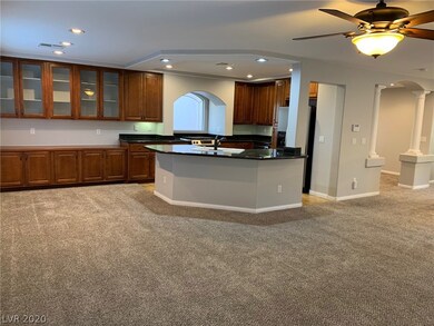 8458 Summers Ranch Ct, Las Vegas, NV 89139 - photo 5