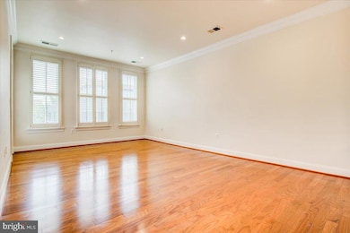 Abingdon Row Condominium unit 208, Alexandria, VA 22314 - photo 6