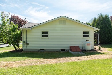 301 Sunset Rd, Roaring Brook Township, PA 18444 - photo 5