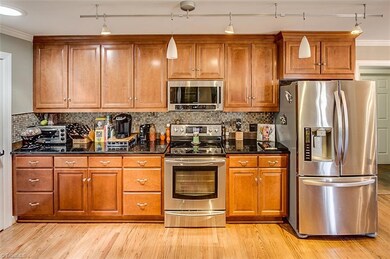 1167 Lazell Ave, Asheboro, NC 27205 - photo 6