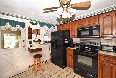 141 Preston Ave, Cranston, RI 02920 - photo 4
