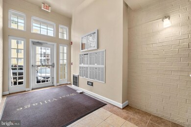 4151 S Four Mile Run Dr unit 302, Arlington, VA 22204 - photo 4