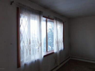 418 Mountain Ave, Tamaqua, PA 18252 - photo 4