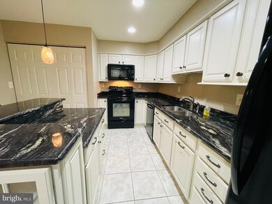 104 Mercer Ct unit 12-5, Frederick, MD 21701 - photo 2