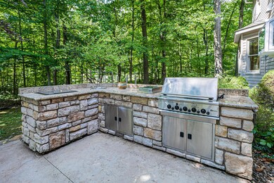 12 Challedon Cir SW, Pataskala, OH 43062
